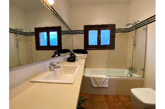 Finca in Denia zu verkaufen, Woongedeelte 450 m², Bouwjaar 1985, + Ofen, Klimaanlage, Grondstuk 17000 m², 8 Slaapkamers, 4 Badkamers, Pool, ref.: SC-T0617-23