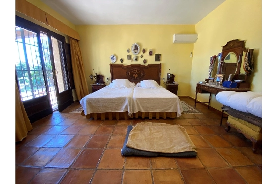 Finca in Denia zu verkaufen, Woongedeelte 450 m², Bouwjaar 1985, + Ofen, Klimaanlage, Grondstuk 17000 m², 8 Slaapkamers, 4 Badkamers, Pool, ref.: SC-T0617-24