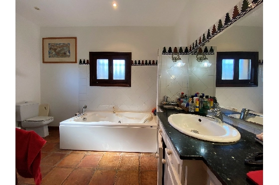 Finca in Denia zu verkaufen, Woongedeelte 450 m², Bouwjaar 1985, + Ofen, Klimaanlage, Grondstuk 17000 m², 8 Slaapkamers, 4 Badkamers, Pool, ref.: SC-T0617-26