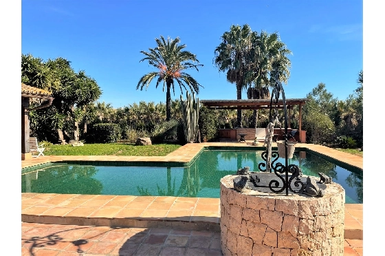 Finca in Denia zu verkaufen, Woongedeelte 450 m², Bouwjaar 1985, + Ofen, Klimaanlage, Grondstuk 17000 m², 8 Slaapkamers, 4 Badkamers, Pool, ref.: SC-T0617-3