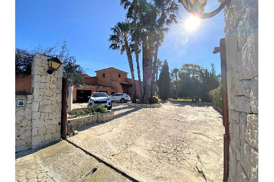 Finca in Denia zu verkaufen, Woongedeelte 450 m², Bouwjaar 1985, + Ofen, Klimaanlage, Grondstuk 17000 m², 8 Slaapkamers, 4 Badkamers, Pool, ref.: SC-T0617-40
