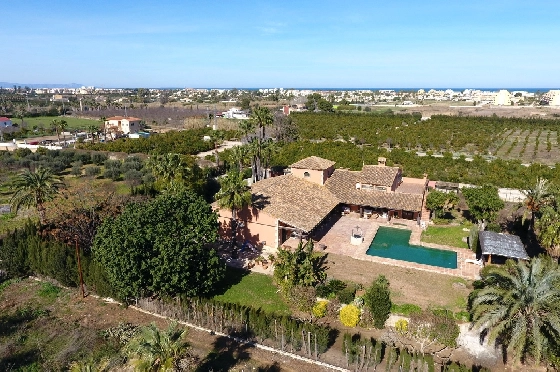 Finca in Denia zu verkaufen, Woongedeelte 450 m², Bouwjaar 1985, + Ofen, Klimaanlage, Grondstuk 17000 m², 8 Slaapkamers, 4 Badkamers, Pool, ref.: SC-T0617-42