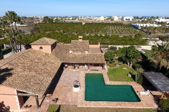 Finca in Denia zu verkaufen, Woongedeelte 450 m², Bouwjaar 1985, + Ofen, Klimaanlage, Grondstuk 17000 m², 8 Slaapkamers, 4 Badkamers, Pool, ref.: SC-T0617-43