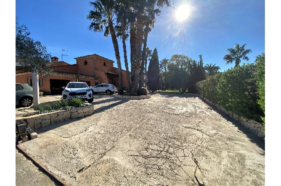 Finca in Denia zu verkaufen, Woongedeelte 450 m², Bouwjaar 1985, + Ofen, Klimaanlage, Grondstuk 17000 m², 8 Slaapkamers, 4 Badkamers, Pool, ref.: SC-T0617-49