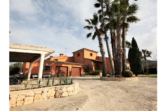 Finca in Denia zu verkaufen, Woongedeelte 450 m², Bouwjaar 1985, + Ofen, Klimaanlage, Grondstuk 17000 m², 8 Slaapkamers, 4 Badkamers, Pool, ref.: SC-T0617-50