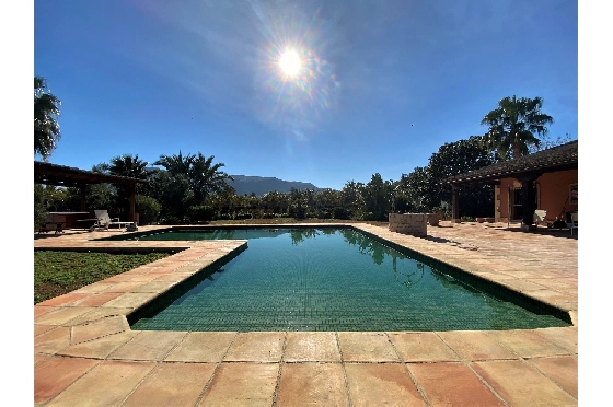 Finca in Denia zu verkaufen, Woongedeelte 450 m², Bouwjaar 1985, + Ofen, Klimaanlage, Grondstuk 17000 m², 8 Slaapkamers, 4 Badkamers, Pool, ref.: SC-T0617-6