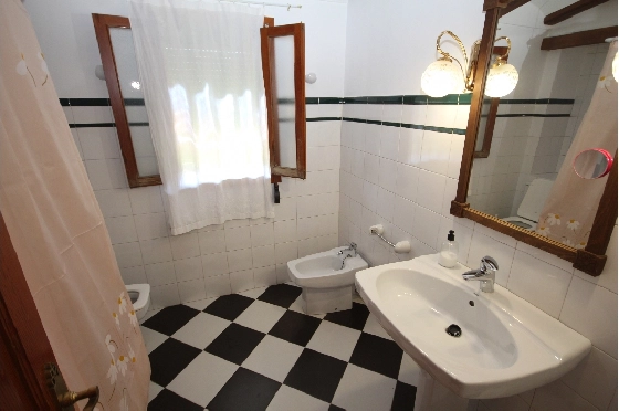 Finca in Ondara zur Ferienvermietung, Woongedeelte 360 m², Bouwjaar 1983, Grondstuk 2200 m², 4 Slaapkamers, 4 Badkamers, ref.: V-0517-10