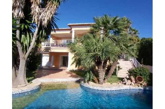 Villa in Moraira(Club Moraira) zu verkaufen, Woongedeelte 220 m², Bouwjaar 2000, + Fussbodenheizung, Klimaanlage, Grondstuk 800 m², 4 Slaapkamers, 3 Badkamers, Pool, ref.: BI-MT.H-523-1