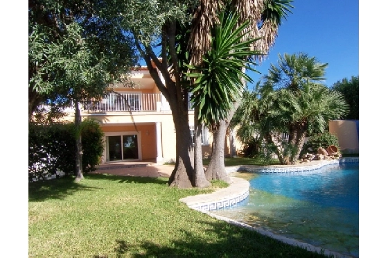 Villa in Moraira(Club Moraira) zu verkaufen, Woongedeelte 220 m², Bouwjaar 2000, + Fussbodenheizung, Klimaanlage, Grondstuk 800 m², 4 Slaapkamers, 3 Badkamers, Pool, ref.: BI-MT.H-523-11