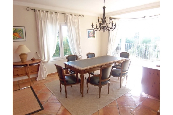 Villa in Moraira(Club Moraira) zu verkaufen, Woongedeelte 220 m², Bouwjaar 2000, + Fussbodenheizung, Klimaanlage, Grondstuk 800 m², 4 Slaapkamers, 3 Badkamers, Pool, ref.: BI-MT.H-523-14