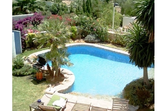 Villa in Moraira(Club Moraira) zu verkaufen, Woongedeelte 220 m², Bouwjaar 2000, + Fussbodenheizung, Klimaanlage, Grondstuk 800 m², 4 Slaapkamers, 3 Badkamers, Pool, ref.: BI-MT.H-523-7