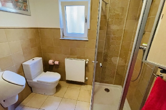 Villa in Tormos zu verkaufen, Woongedeelte 300 m², Bouwjaar 2007, Zustand gepflegt, + Zentralheizung, Klimaanlage, Grondstuk 13000 m², 4 Slaapkamers, 4 Badkamers, Pool, ref.: JS-0724-16