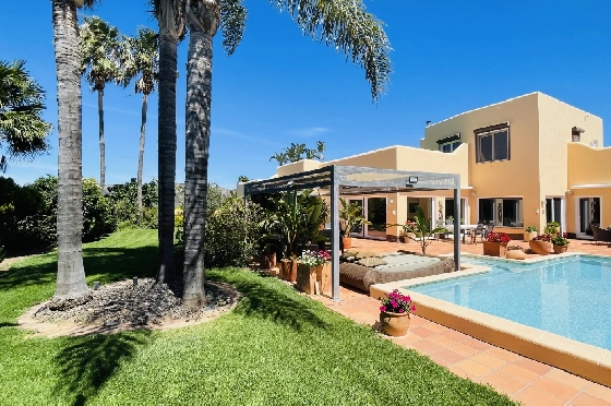 Villa in Tormos zu verkaufen, Woongedeelte 300 m², Bouwjaar 2007, Zustand gepflegt, + Zentralheizung, Klimaanlage, Grondstuk 13000 m², 4 Slaapkamers, 4 Badkamers, Pool, ref.: JS-0724-20
