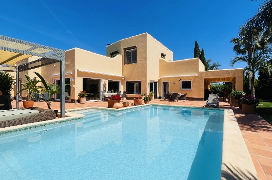 Villa in Tormos zu verkaufen, Woongedeelte 300 m², Bouwjaar 2007, Zustand gepflegt, + Zentralheizung, Klimaanlage, Grondstuk 13000 m², 4 Slaapkamers, 4 Badkamers, Pool, ref.: JS-0724-33