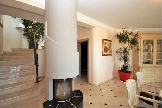 Villa in Denia-La Sella zu verkaufen, Woongedeelte 425 m², Bouwjaar 2006, Zustand neuwertig, + Fussbodenheizung, Klimaanlage, Grondstuk 1300 m², 5 Slaapkamers, 4 Badkamers, Pool, ref.: MJ-0618-10