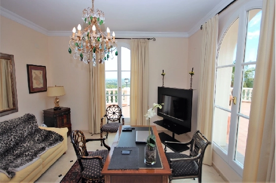 Villa in Denia-La Sella zu verkaufen, Woongedeelte 425 m², Bouwjaar 2006, Zustand neuwertig, + Fussbodenheizung, Klimaanlage, Grondstuk 1300 m², 5 Slaapkamers, 4 Badkamers, Pool, ref.: MJ-0618-14
