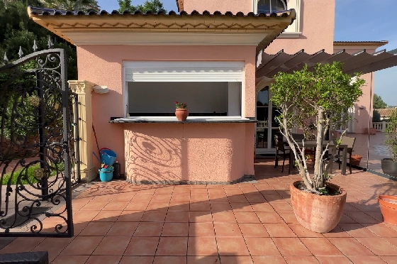 Villa in Denia-La Sella zu verkaufen, Woongedeelte 425 m², Bouwjaar 2006, Zustand neuwertig, + Fussbodenheizung, Klimaanlage, Grondstuk 1300 m², 5 Slaapkamers, 4 Badkamers, Pool, ref.: MJ-0618-25