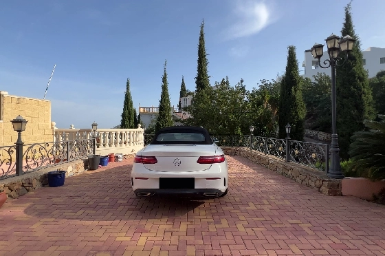 Villa in Denia-La Sella zu verkaufen, Woongedeelte 425 m², Bouwjaar 2006, Zustand neuwertig, + Fussbodenheizung, Klimaanlage, Grondstuk 1300 m², 5 Slaapkamers, 4 Badkamers, Pool, ref.: MJ-0618-26