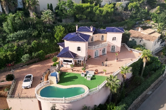 Villa in Denia-La Sella zu verkaufen, Woongedeelte 425 m², Bouwjaar 2006, Zustand neuwertig, + Fussbodenheizung, Klimaanlage, Grondstuk 1300 m², 5 Slaapkamers, 4 Badkamers, Pool, ref.: MJ-0618-3