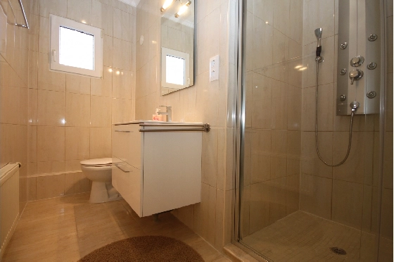 Villa in Els Poblets(Ptda. Barranquets) zur Ferienvermietung, Woongedeelte 114 m², Bouwjaar 1986, Zustand gepflegt, + Zentralheizung, Klimaanlage, Grondstuk 510 m², 3 Slaapkamers, 2 Badkamers, Pool, ref.: T-1118-17