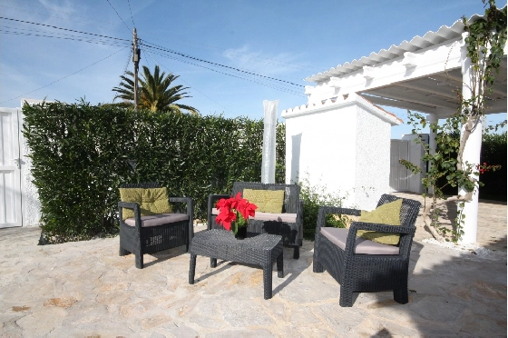 Villa in Els Poblets(Ptda. Barranquets) zur Ferienvermietung, Woongedeelte 114 m², Bouwjaar 1986, Zustand gepflegt, + Zentralheizung, Klimaanlage, Grondstuk 510 m², 3 Slaapkamers, 2 Badkamers, Pool, ref.: T-1118-4