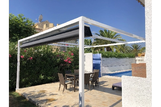 Villa in Els Poblets(Ptda. Barranquets) zur Ferienvermietung, Woongedeelte 114 m², Bouwjaar 1986, Zustand gepflegt, + Zentralheizung, Klimaanlage, Grondstuk 510 m², 3 Slaapkamers, 2 Badkamers, Pool, ref.: T-1118-6