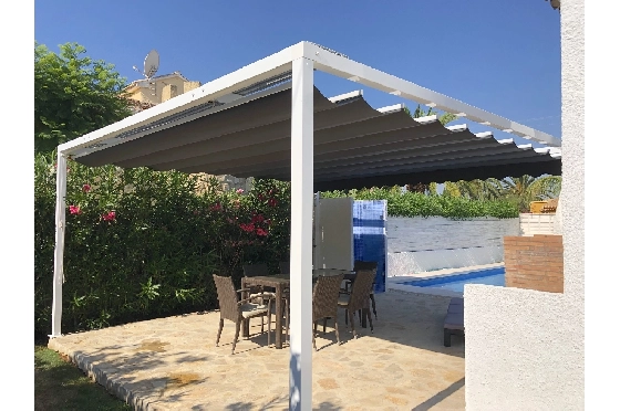 Villa in Els Poblets(Ptda. Barranquets) zur Ferienvermietung, Woongedeelte 114 m², Bouwjaar 1986, Zustand gepflegt, + Zentralheizung, Klimaanlage, Grondstuk 510 m², 3 Slaapkamers, 2 Badkamers, Pool, ref.: T-1118-7