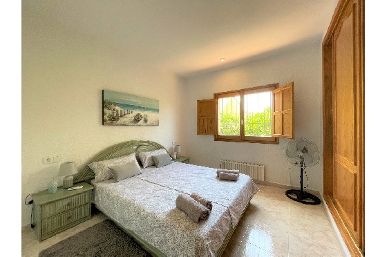 Villa in Els Poblets(Barranquets) zur Ferienvermietung, Woongedeelte 130 m², Bouwjaar 2000, Zustand modernisiert, + Zentralheizung, Klimaanlage, Grondstuk 580 m², 3 Slaapkamers, 2 Badkamers, Pool, ref.: T-0819-10