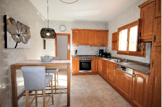 Villa in Els Poblets(Barranquets) zur Ferienvermietung, Woongedeelte 130 m², Bouwjaar 2000, Zustand modernisiert, + Zentralheizung, Klimaanlage, Grondstuk 580 m², 3 Slaapkamers, 2 Badkamers, Pool, ref.: T-0819-9