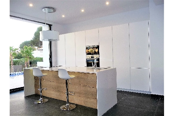 Villa in Moraira(Benimeit) zu verkaufen, Woongedeelte 185 m², Bouwjaar 2020, Klimaanlage, Grondstuk 850 m², 4 Slaapkamers, 3 Badkamers, Pool, ref.: BI-MT.H-742-4