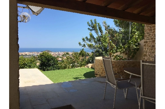 Villa in Denia zu verkaufen, Woongedeelte 240 m², Bouwjaar 2010, Zustand neuwertig, + Zentralheizung, Klimaanlage, Grondstuk 1000 m², 6 Slaapkamers, 3 Badkamers, Pool, ref.: SC-L0920-18