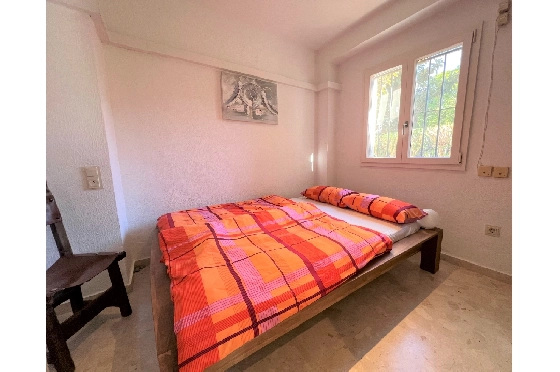 Villa in Denia zur Ferienvermietung, Woongedeelte 117 m², Bouwjaar 1974, Zustand gepflegt, + Zentralheizung, Klimaanlage, Grondstuk 680 m², 3 Slaapkamers, 2 Badkamers, Pool, ref.: T-0615-11