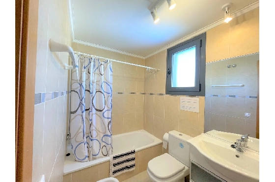 Apartment in Denia(Las Marinas) zur Ferienvermietung, Woongedeelte 94 m², Bouwjaar 2009, Zustand gepflegt, + Zentralheizung, Klimaanlage, 3 Slaapkamers, 2 Badkamers, Pool, ref.: T-0715-11