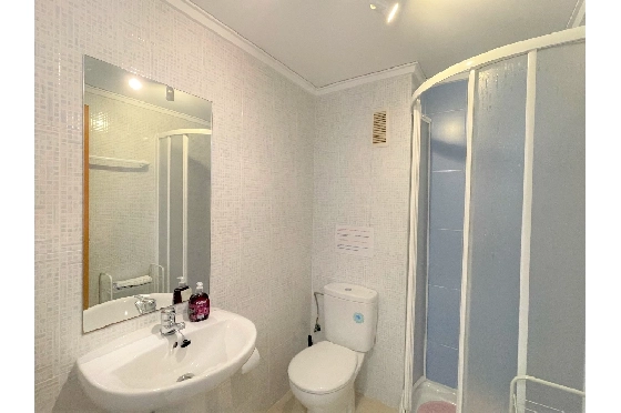 Apartment in Denia(Las Marinas) zur Ferienvermietung, Woongedeelte 94 m², Bouwjaar 2009, Zustand gepflegt, + Zentralheizung, Klimaanlage, 3 Slaapkamers, 2 Badkamers, Pool, ref.: T-0715-12