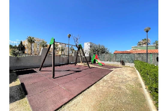 Apartment in Denia(Las Marinas) zur Ferienvermietung, Woongedeelte 94 m², Bouwjaar 2009, Zustand gepflegt, + Zentralheizung, Klimaanlage, 3 Slaapkamers, 2 Badkamers, Pool, ref.: T-0715-3