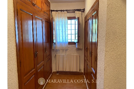 Villa in Javea zu verkaufen, Woongedeelte 500 m², + Zentralheizung, Klimaanlage, Grondstuk 3000 m², 6 Slaapkamers, 5 Badkamers, Pool, ref.: MV-2471-26