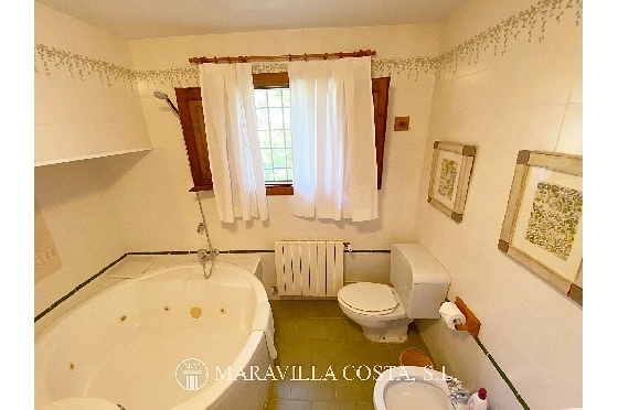 Villa in Javea zu verkaufen, Woongedeelte 500 m², + Zentralheizung, Klimaanlage, Grondstuk 3000 m², 6 Slaapkamers, 5 Badkamers, Pool, ref.: MV-2471-27