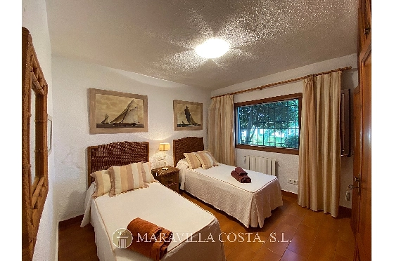 Villa in Javea zu verkaufen, Woongedeelte 500 m², + Zentralheizung, Klimaanlage, Grondstuk 3000 m², 6 Slaapkamers, 5 Badkamers, Pool, ref.: MV-2471-43
