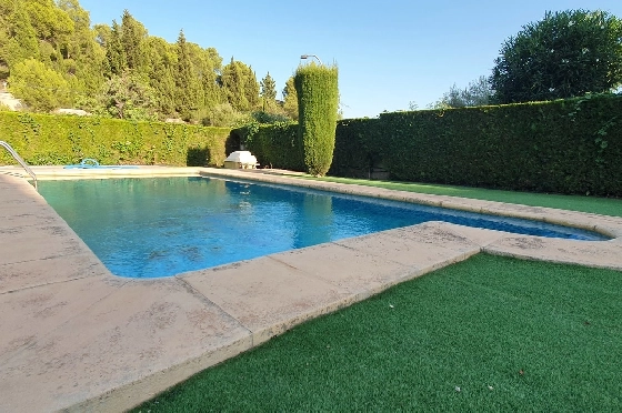 Herrenhaus in Oliva zu verkaufen, Woongedeelte 210 m², Bouwjaar 1995, Zustand gepflegt, + Ofen, Grondstuk 849 m², 4 Slaapkamers, 3 Badkamers, Pool, ref.: RA-0921-3