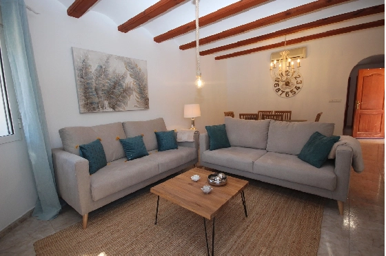 Villa in Els Poblets(Barranquets) zur Ferienvermietung, Woongedeelte 110 m², Bouwjaar 2001, + KLIMA, Klimaanlage, Grondstuk 400 m², 3 Slaapkamers, 2 Badkamers, Pool, ref.: T-0421-8