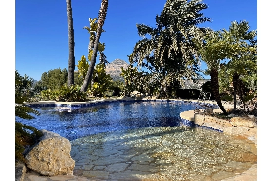 Villa in Javea zu verkaufen, Woongedeelte 468 m², Klimaanlage, Grondstuk 2012 m², 4 Slaapkamers, 4 Badkamers, Pool, ref.: BS-3974722-1