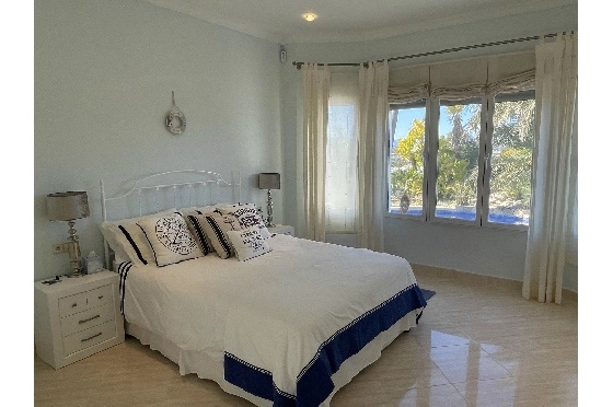 Villa in Javea zu verkaufen, Woongedeelte 468 m², Klimaanlage, Grondstuk 2012 m², 4 Slaapkamers, 4 Badkamers, Pool, ref.: BS-3974722-25