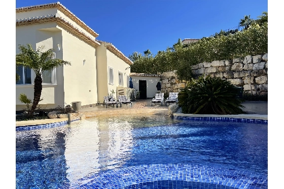 Villa in Javea zu verkaufen, Woongedeelte 468 m², Klimaanlage, Grondstuk 2012 m², 4 Slaapkamers, 4 Badkamers, Pool, ref.: BS-3974722-40