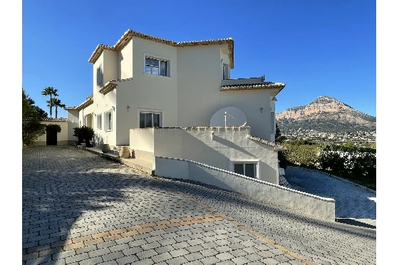 Villa in Javea zu verkaufen, Woongedeelte 468 m², Klimaanlage, Grondstuk 2012 m², 4 Slaapkamers, 4 Badkamers, Pool, ref.: BS-3974722-41