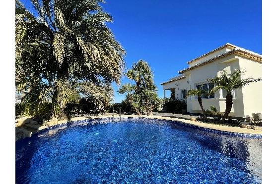 Villa in Javea zu verkaufen, Woongedeelte 468 m², Klimaanlage, Grondstuk 2012 m², 4 Slaapkamers, 4 Badkamers, Pool, ref.: BS-3974722-8