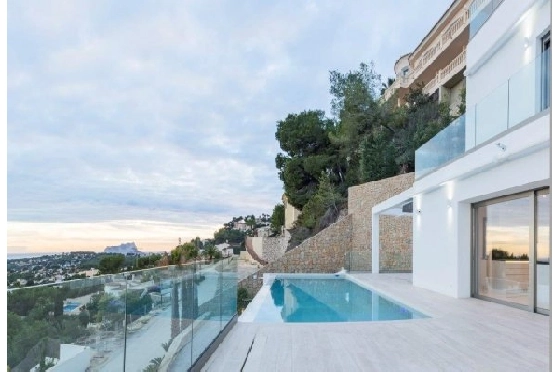 Villa in Moraira zu verkaufen, Woongedeelte 470 m², Klimaanlage, Grondstuk 836 m², 5 Slaapkamers, 4 Badkamers, Pool, ref.: BS-3974695-2