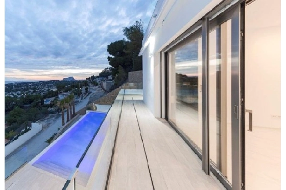 Villa in Moraira zu verkaufen, Woongedeelte 470 m², Klimaanlage, Grondstuk 836 m², 5 Slaapkamers, 4 Badkamers, Pool, ref.: BS-3974695-25