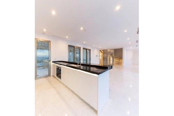 Villa in Moraira zu verkaufen, Woongedeelte 470 m², Klimaanlage, Grondstuk 836 m², 5 Slaapkamers, 4 Badkamers, Pool, ref.: BS-3974695-5