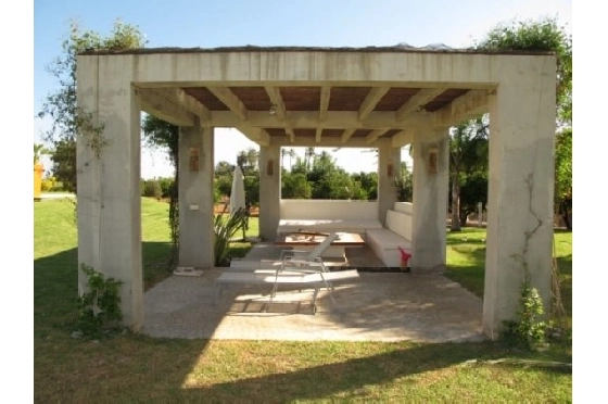 Villa in Denia zu verkaufen, Woongedeelte 544 m², Klimaanlage, Grondstuk 10500 m², 4 Slaapkamers, 3 Badkamers, Pool, ref.: BS-3974691-12