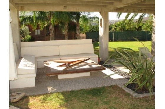 Villa in Denia zu verkaufen, Woongedeelte 544 m², Klimaanlage, Grondstuk 10500 m², 4 Slaapkamers, 3 Badkamers, Pool, ref.: BS-3974691-13
